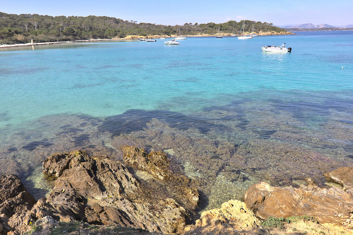 Vous recherchez une location à Porquerolles ?